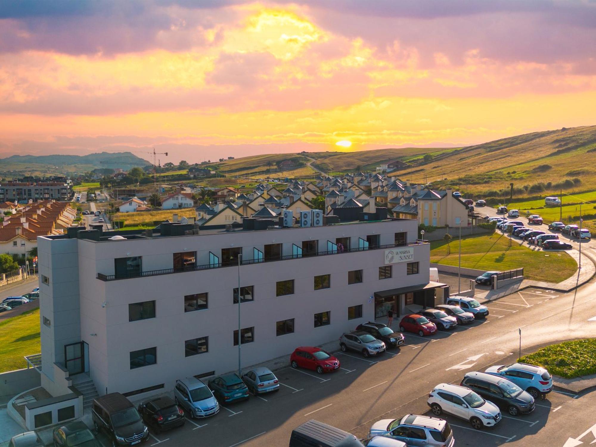 La Marina Sunset 3000 Apartman Soto de la Marina Kültér fotó